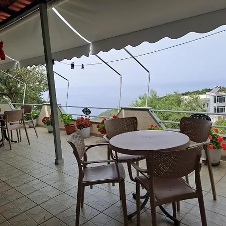 Adriatik Aa Apartment Piqeras