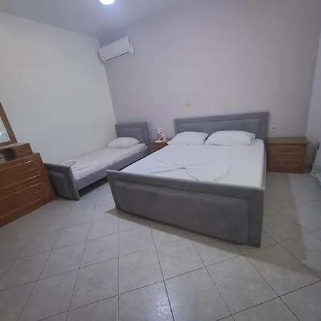 Adriatik Aa Apartment *