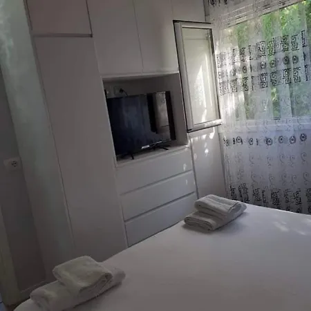 Adriatik Aa Apartment Piqeras